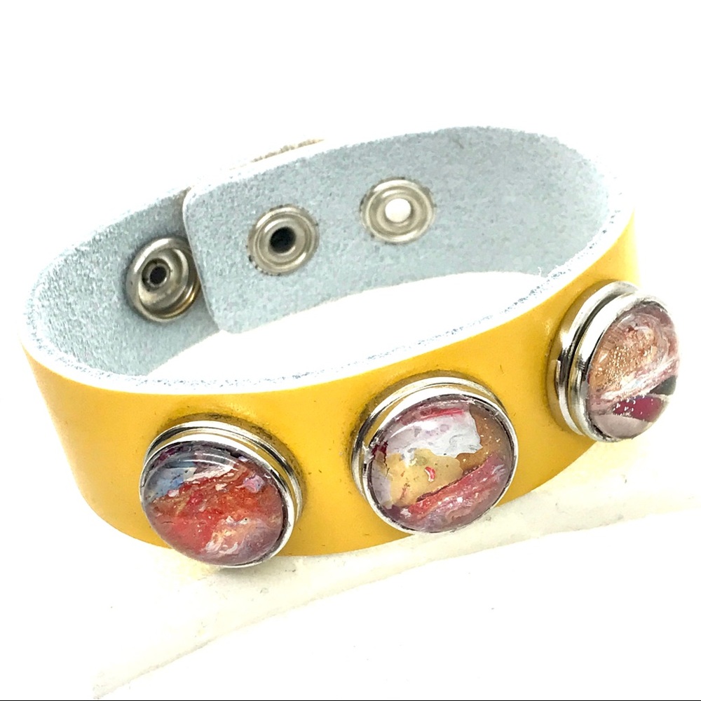 Leather snap bracelet with 3 Handmade 20mm snaps SB20